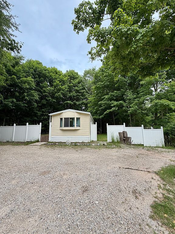 580 Crystal Ave - Property Image