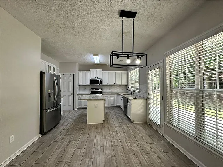 3535 Ridgefair Dr — Photo 8