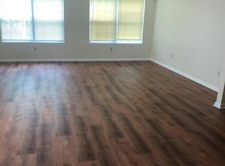 13 Hampton Rd, New Brunswick, NJ 08901