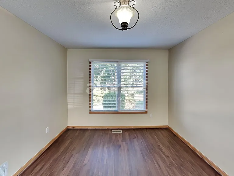242 Iris Trail Dr — Photo 8