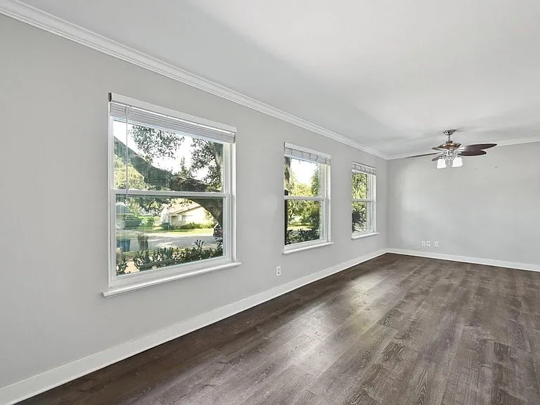 5903 Highland Hills Dr — Photo 7