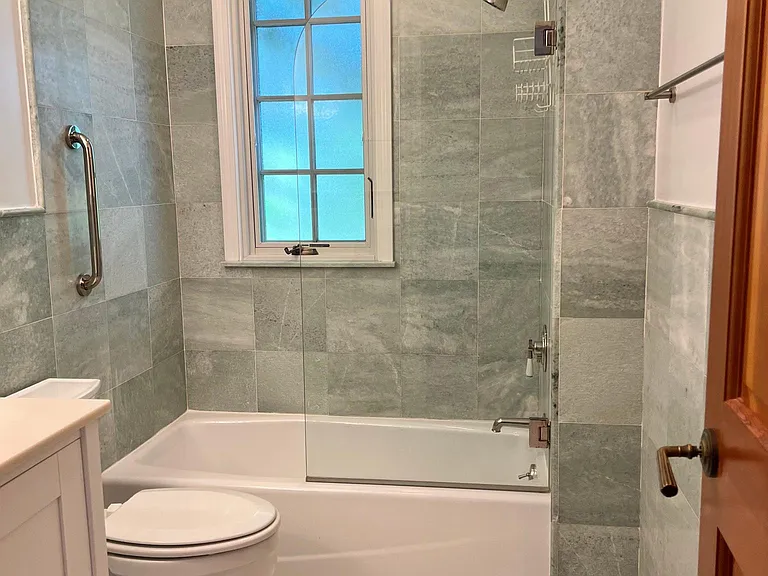 603 Warburton Ave #2 — Photo 9