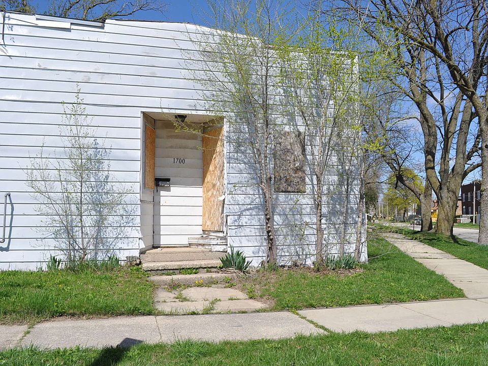 1st image of 1700 Morrow Ave
