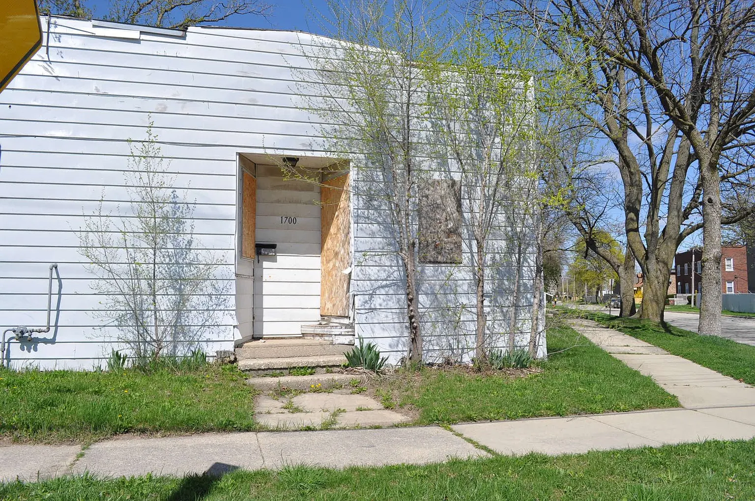 1700 Morrow Ave photo 1