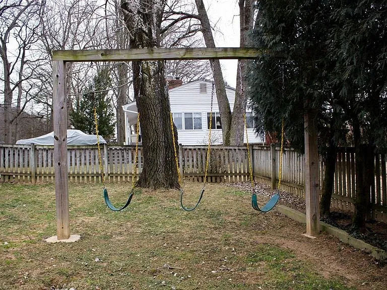 207 Dawson Dr — Photo 26