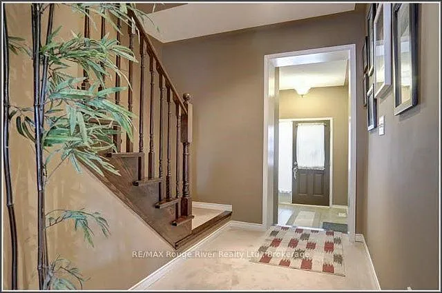 85 Lander Cres — Photo 7