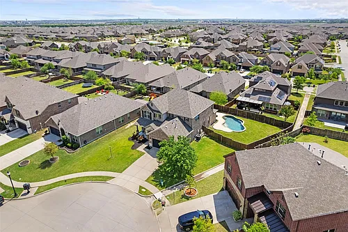 3122 Spring Creek Trl Photo 1