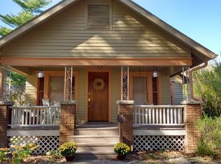 805 SW Parkview St, Topeka, KS 66606