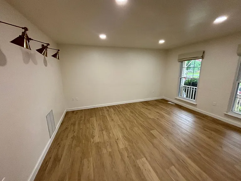 18428 Gardenia Way — Photo 4