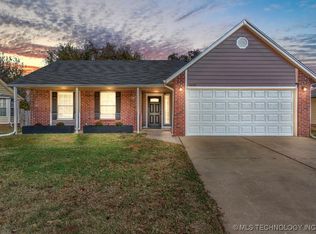 8605 E 132nd St S, Bixby, OK 74008