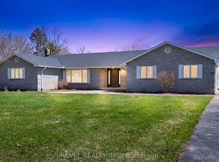 30 Castle Harbour Dr, Scugog, ON L9L1P5
