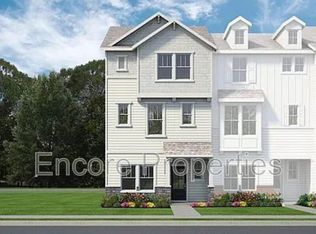 223 Pond View Ct, Fuquay Varina, NC 27526