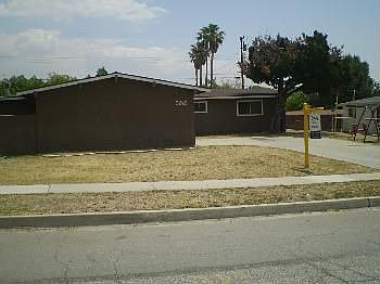 2nd image of 5249 Yosemite Dr