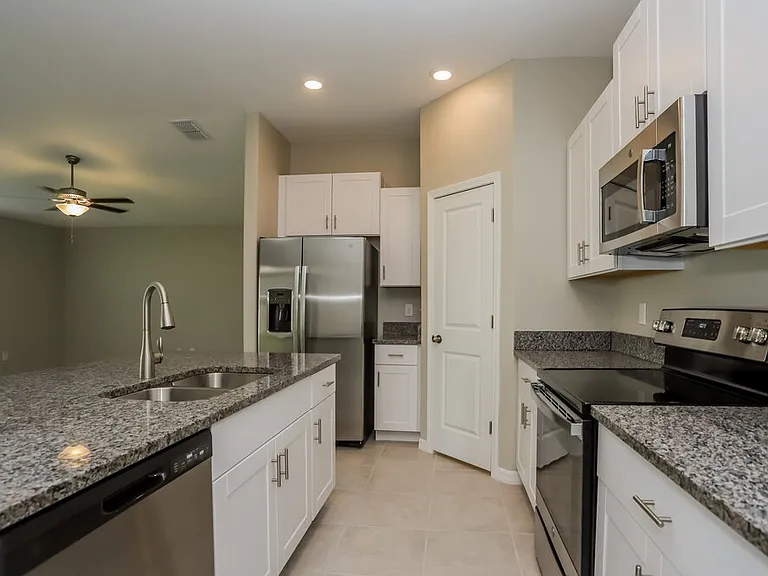 15306 Miller Creek Dr — Photo 5
