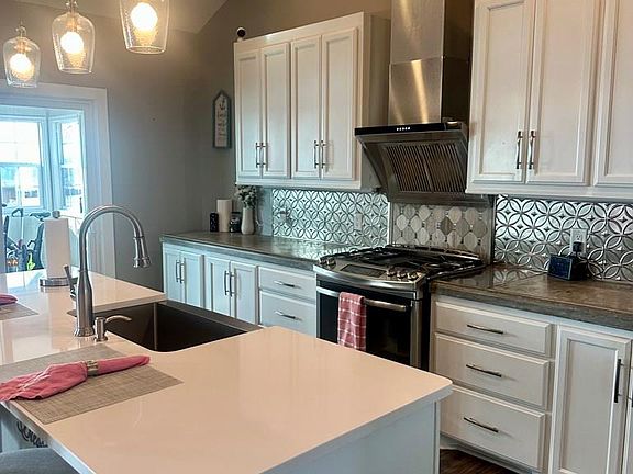 2nd image of 1831 S Lake Ferguson Rd