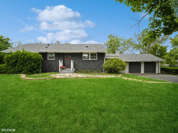 2030 Maplewood Rd, Northbrook, IL 60062