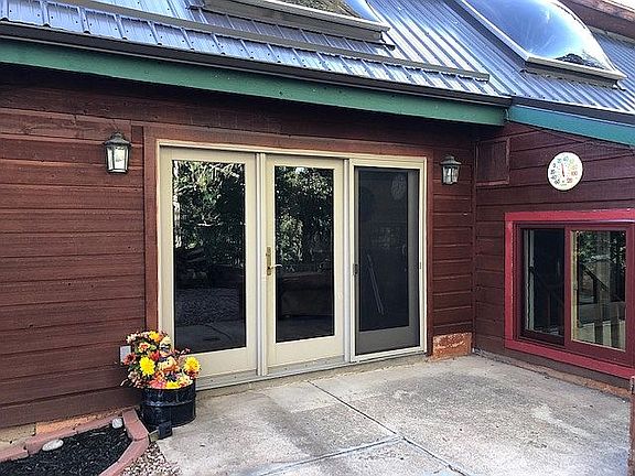 3rd image of 379 Cornell Dr