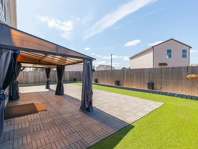 143 Sage Brush Dr — Photo 45
