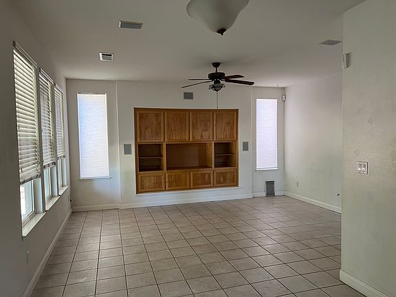 2nd image of 723 Sunlight Dr