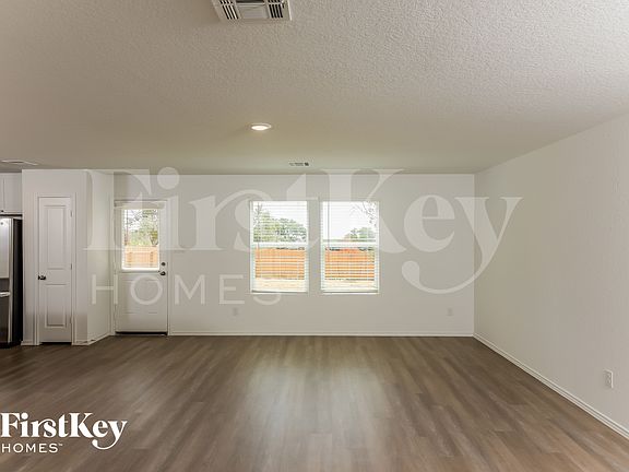 2nd image of 10218 Devon Wheel St