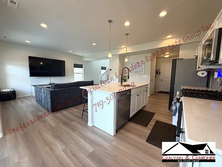 4352 Samaritan Loop — Photo 4