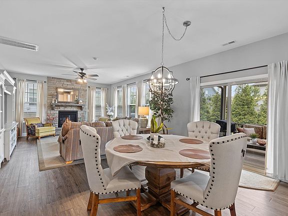 5th image of 55 Needham Ln