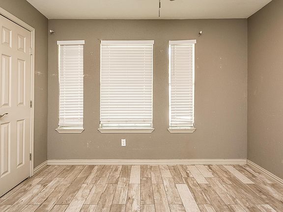 4th image of 131 Bristol Bend Ln #1