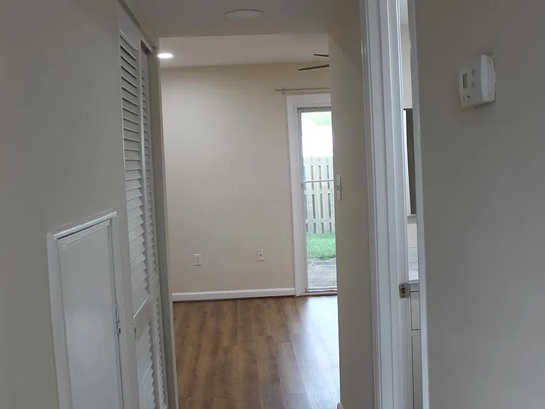 10130 Shiloh Ct — Photo 2