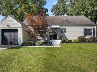 1099 Elco Ave, Maumee, OH 43537
