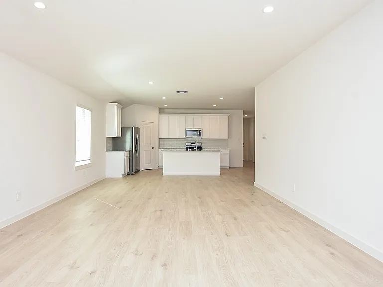 1130 Vista Pointe Dr — Photo 8