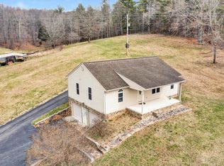 3416 Grove Hill Rd, Fincastle, VA 24090