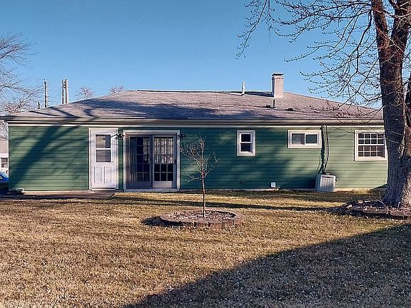 2nd image of 308 Birch Hill Dr