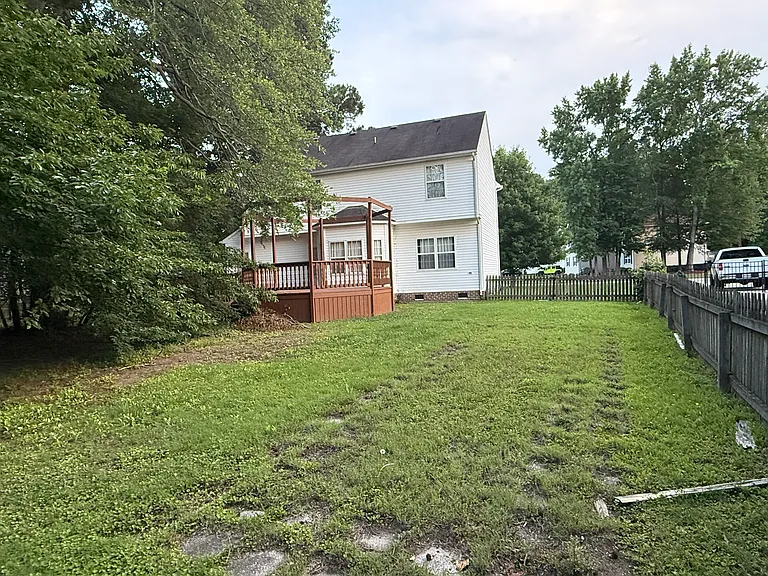 1308 Crosswood Ln — Photo 24