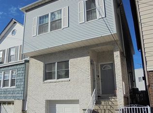 15 E 16th St, Bayonne, NJ 07002