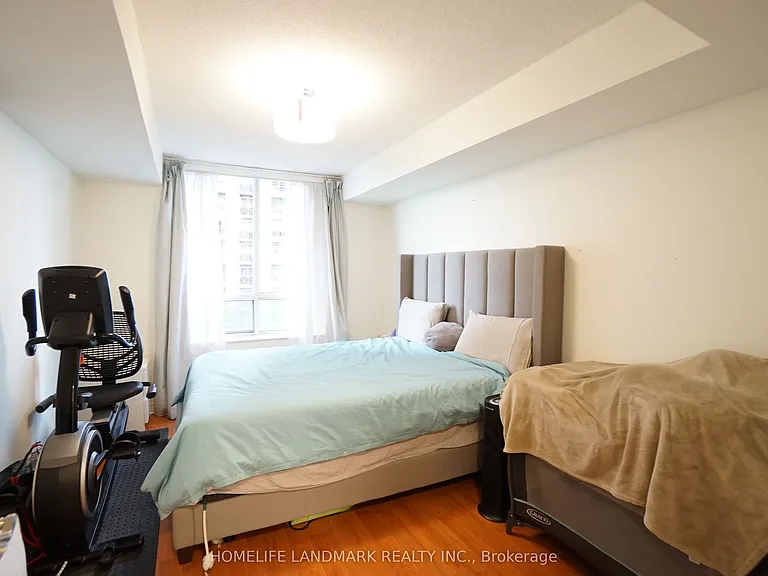5233 Dundas St W #623 — Photo 12