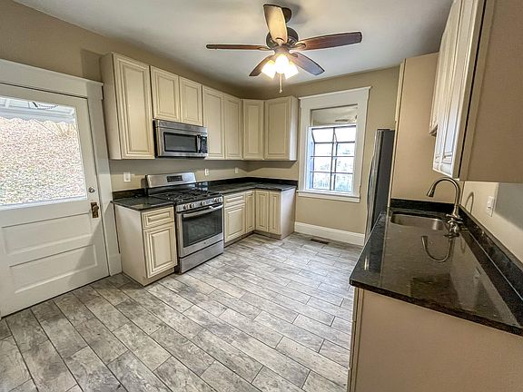 4th image of 415 Dayton Pike