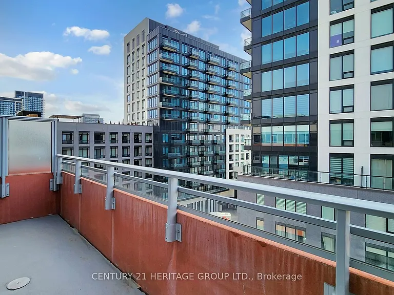 8888 Yonge St #708 — Photo 31