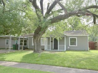 1914 Ridgecrest Dr, Houston, TX 77055