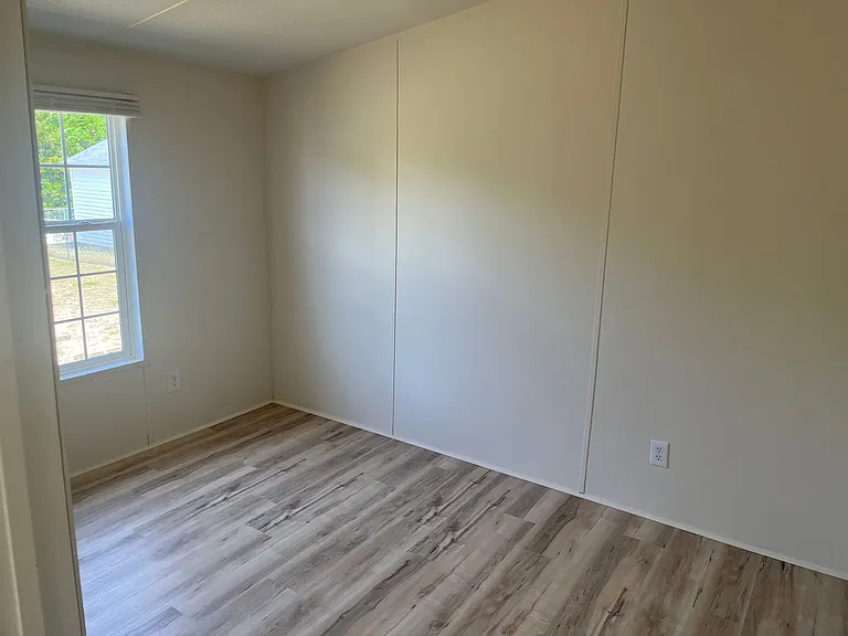 525 Soundside Dr — Photo 9