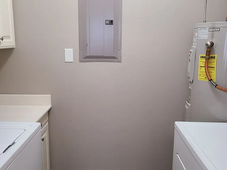 2111 Raguet St #1-10 — Photo 15