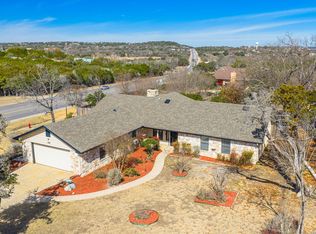 100 Riverhill Blvd, Kerrville, TX 78028
