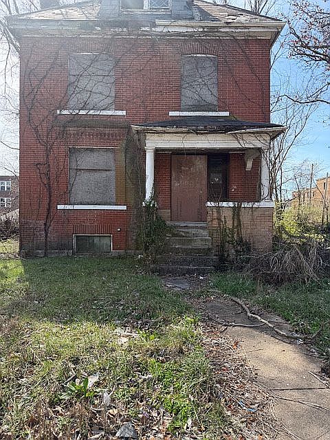 1st image of 5332 Vernon Ave