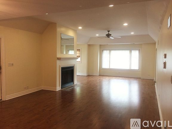 5th image of 1759 Dewes St #2