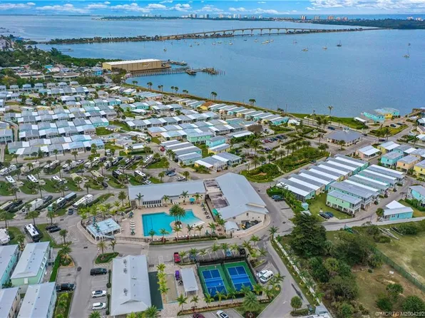 369 NE Wharf Way, Jensen Beach, FL 34957
