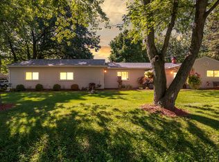 7231 Richardson Rd, West Bloomfield, MI 48323