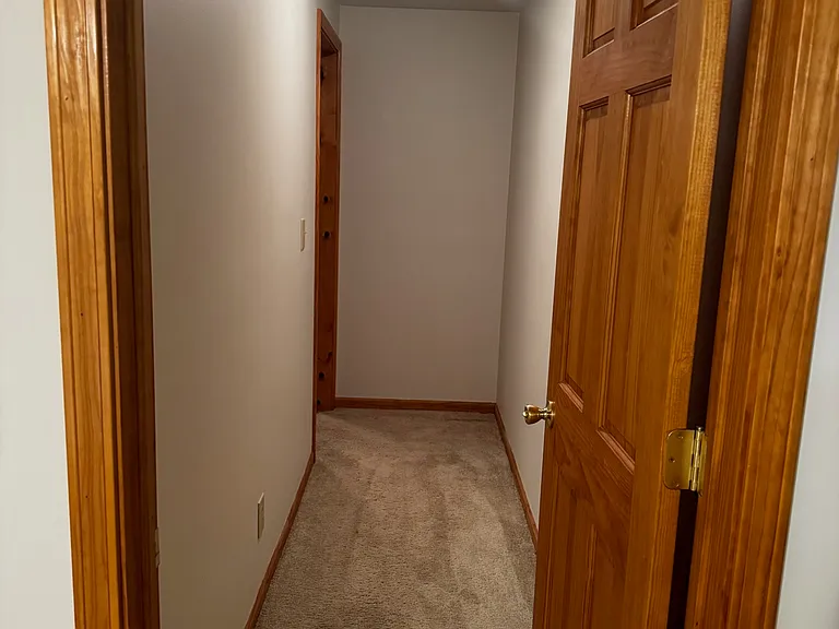 210 Janet Ave — Photo 10