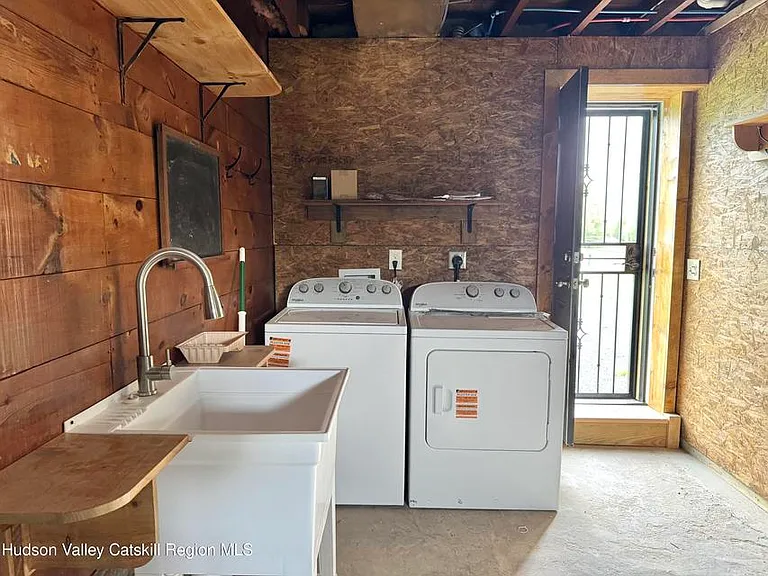 568 Old Plank Rd — Photo 32