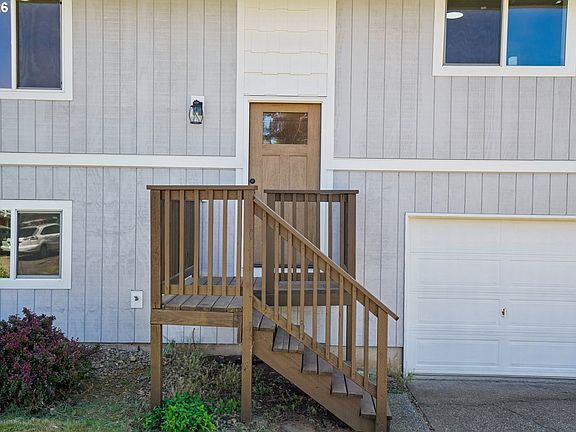 4th image of 19139 Bedford Dr