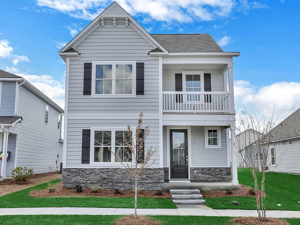 1st image of 35 Whispering Oaks Circle