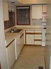 3rd image of 25643 Freda Dr APT A